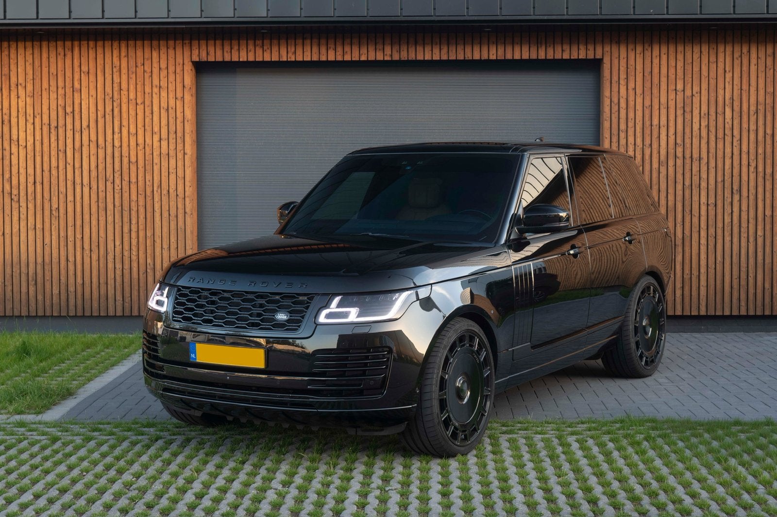 Land Rover Range Rover Autobio SDV6 VOL MANSORY Velgen, Auto's, Land Rover, Particulier, 360° camera, 4x4, ABS, Achteruitrijcamera