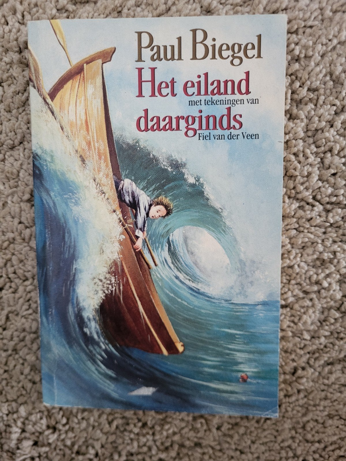Het eiland daarginds - Paul Biegel (kinderboek), Paul Biegel, Fictie algemeen, Ophalen of Verzenden, Zo goed als nieuw
