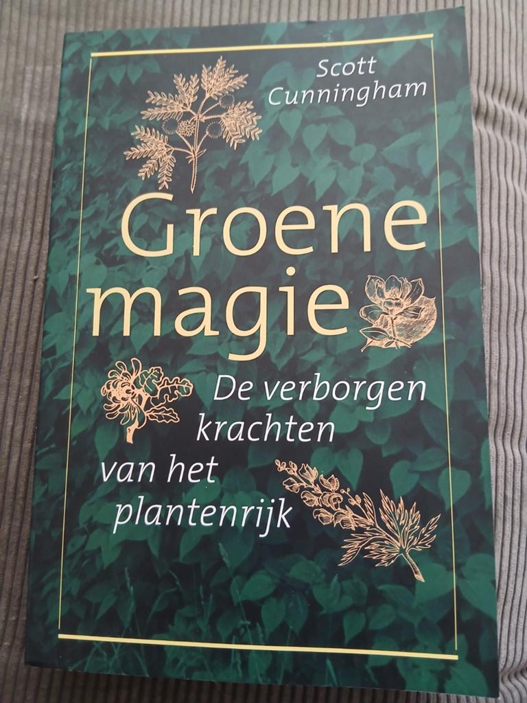 Groene Magie: De verborgen krachten van het plantenrijk, Achtergrond en Informatie, Spiritualiteit algemeen, Scott Cunningham