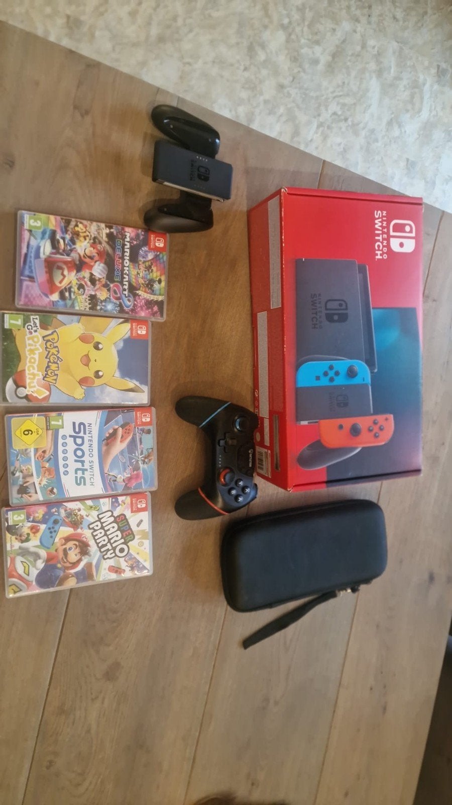 Nintendo Switch met  games, extra controllers en accessoires, Ophalen, Met games, Zo goed als nieuw, Switch Original