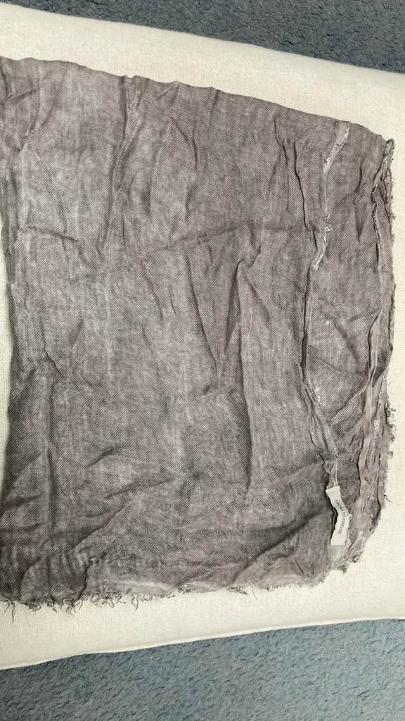 Italiaanse Shawls roze en grijs, Kleding | Dames, Ophalen of Verzenden, Gedragen, Maat 46/48 (XL) of groter, Sjaal