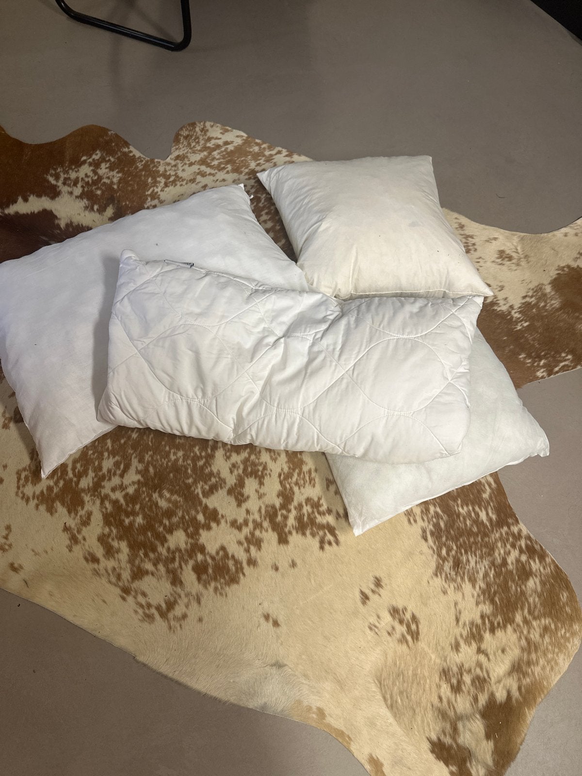 3 witte kussens, alleen vulling , verschillene maten, Ophalen, Overige merken, Gebruikt, Wasbaar