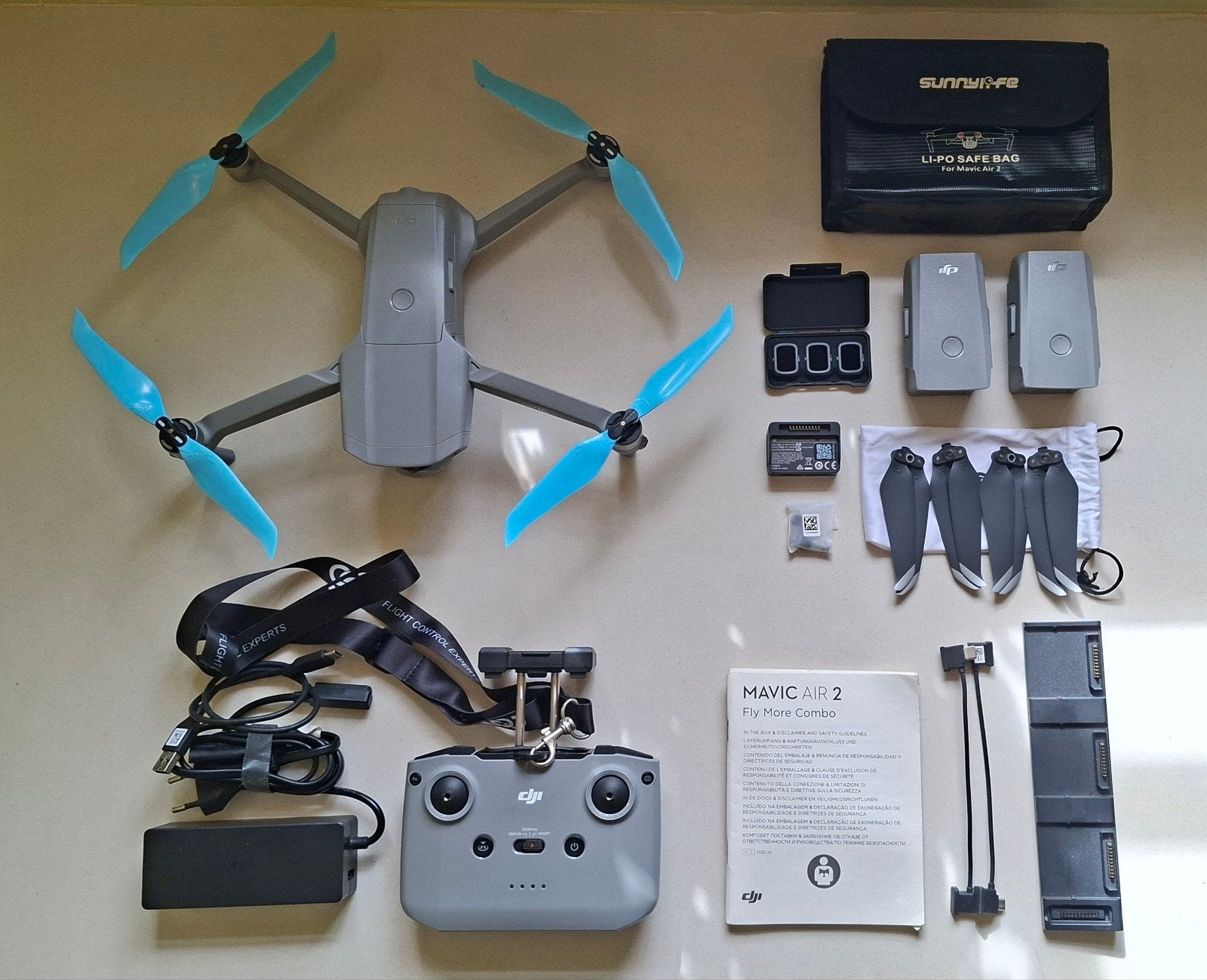 DJI Mavic Air 2 Fly more combo met filters, 30 tot 45 minuten, Cameradrone, Zo goed als nieuw, DJI
