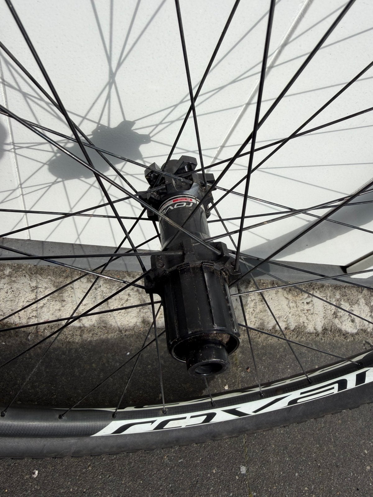 Foto 3 van Roval Control Carbon 29” MTB Achterwiel  (Non-Boost 12x142)