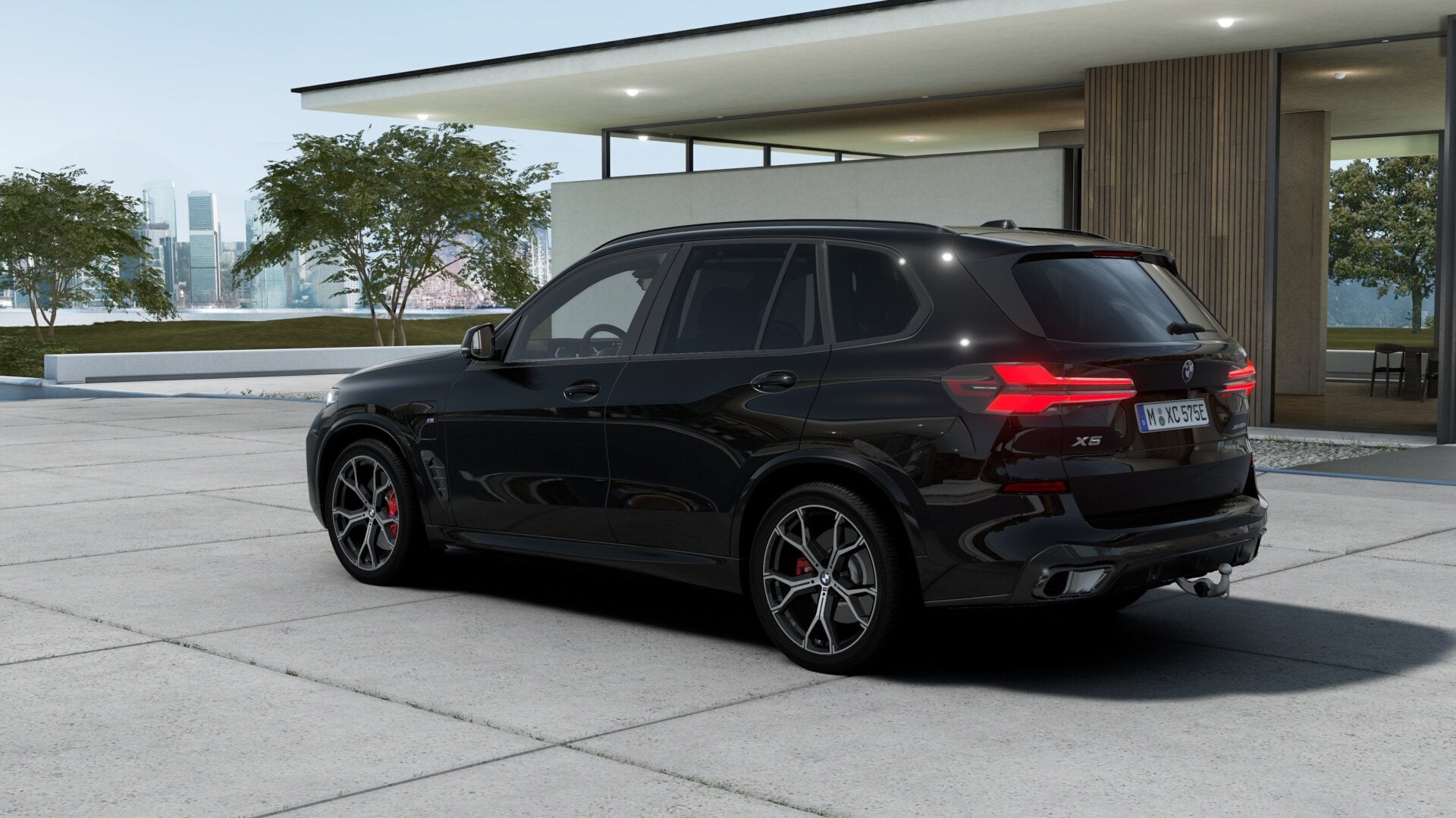 BMW X5 xDrive50e M Sport Automaat / Panoramadak / Trekhaak /, Auto's, Automaat, 2395 kg, Automatische klimaatregeling, Zwart