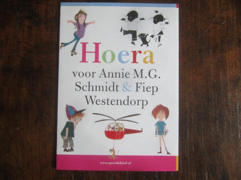 Folder: Hoera voor Annie MG Schmidt & Fiep Westendorp, Boeken, Ophalen of Verzenden, Zo goed als nieuw, Folder
