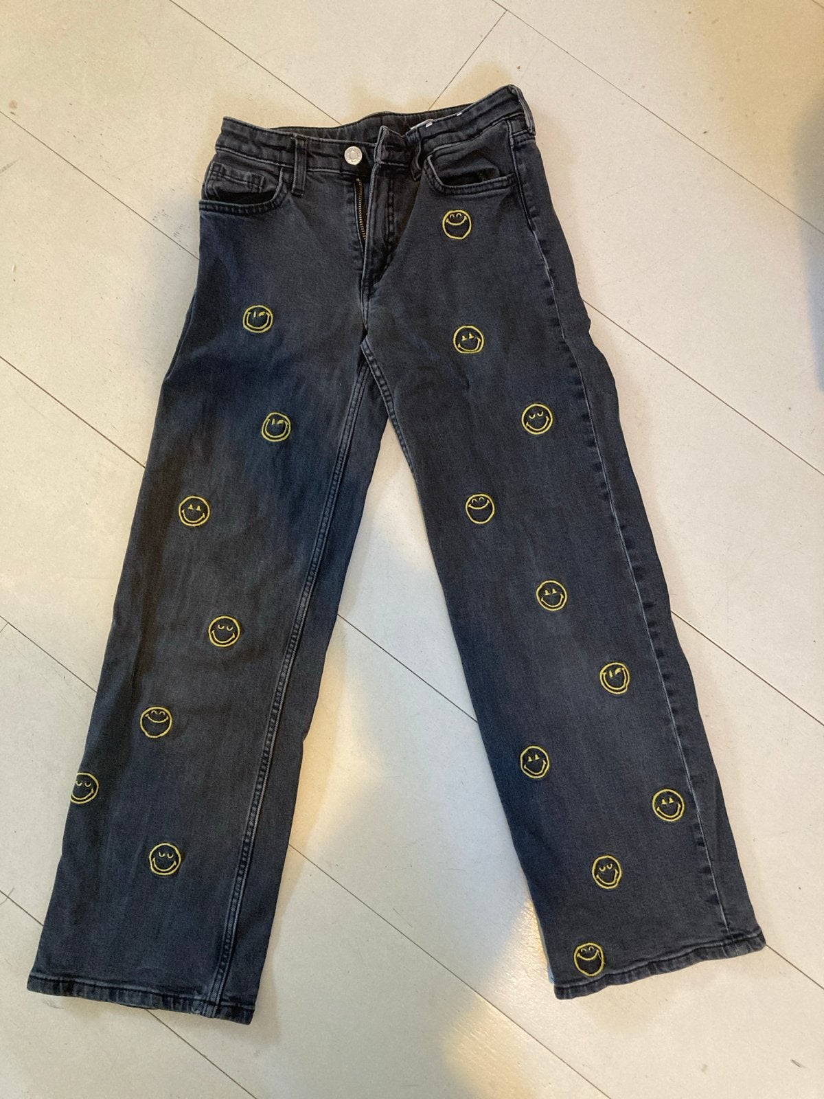 H&M Wide Leg Jeans met Smiley Patroon - Maat 146, Ophalen of Verzenden, Gebruikt, Meisje, Broek