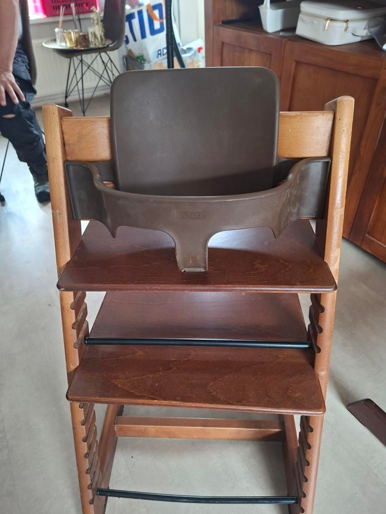 Stokke tripp trapp walnut met babyset, Ophalen, Meegroeistoel