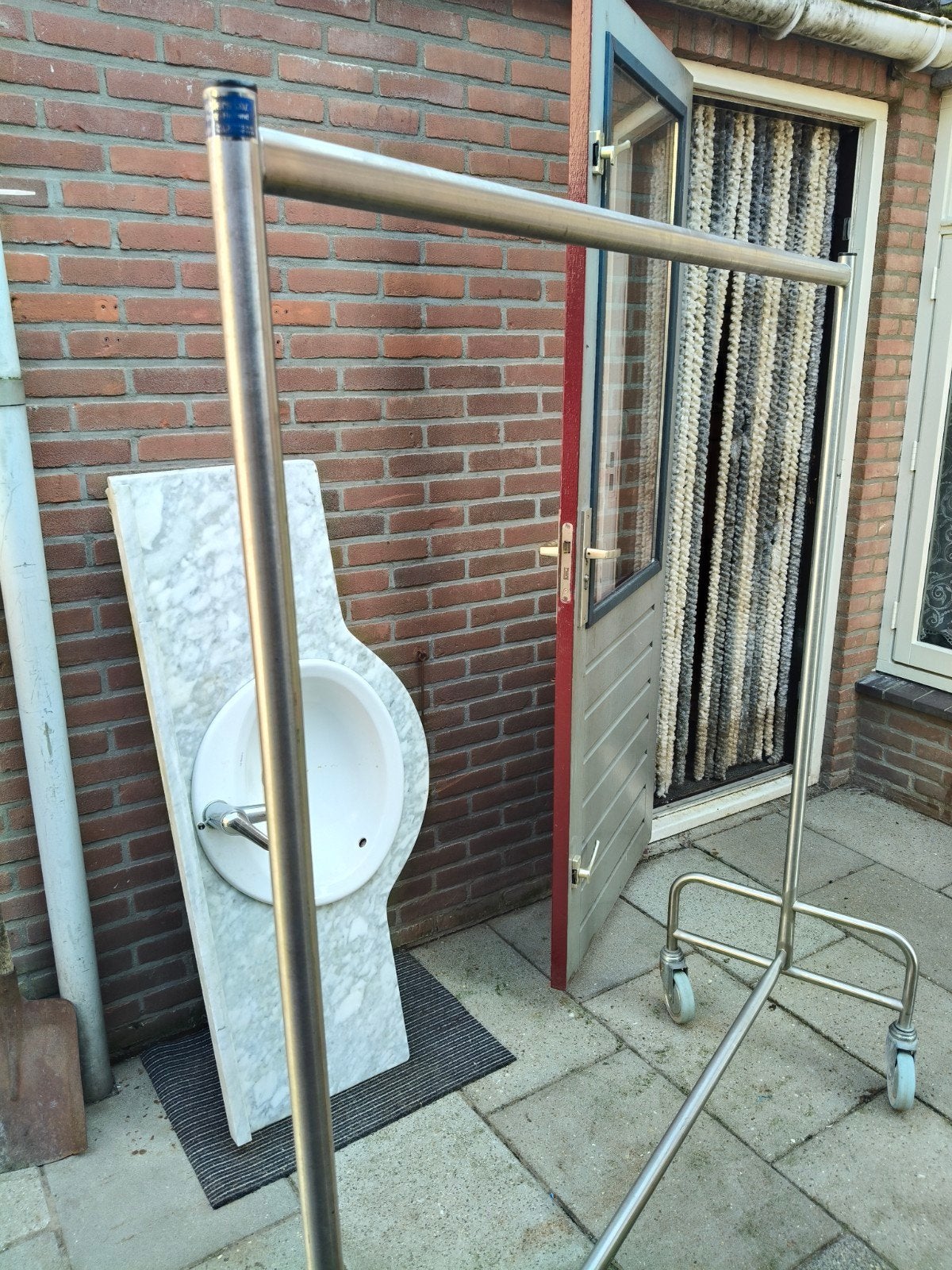 Verrijdbaar kledingrek van metaal, Ophalen of Verzenden, Met wielen, Gebruikt