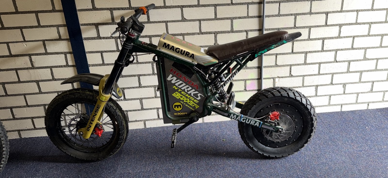 Electrische kinder jongens motor, Fietsen en Brommers, Fully, Ophalen of Verzenden, Zo goed als nieuw, Overige merken