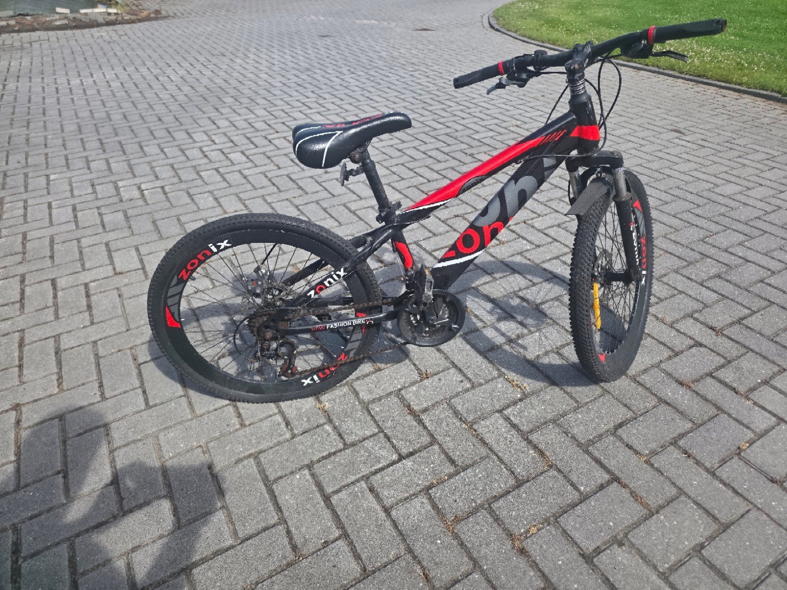 2 Kinderfietsen: ZONIX 24" (schijfrem) & Noxon 20" (velgrem), Ophalen, 20 inch of meer, Gebruikt, ZONIX, Noxon