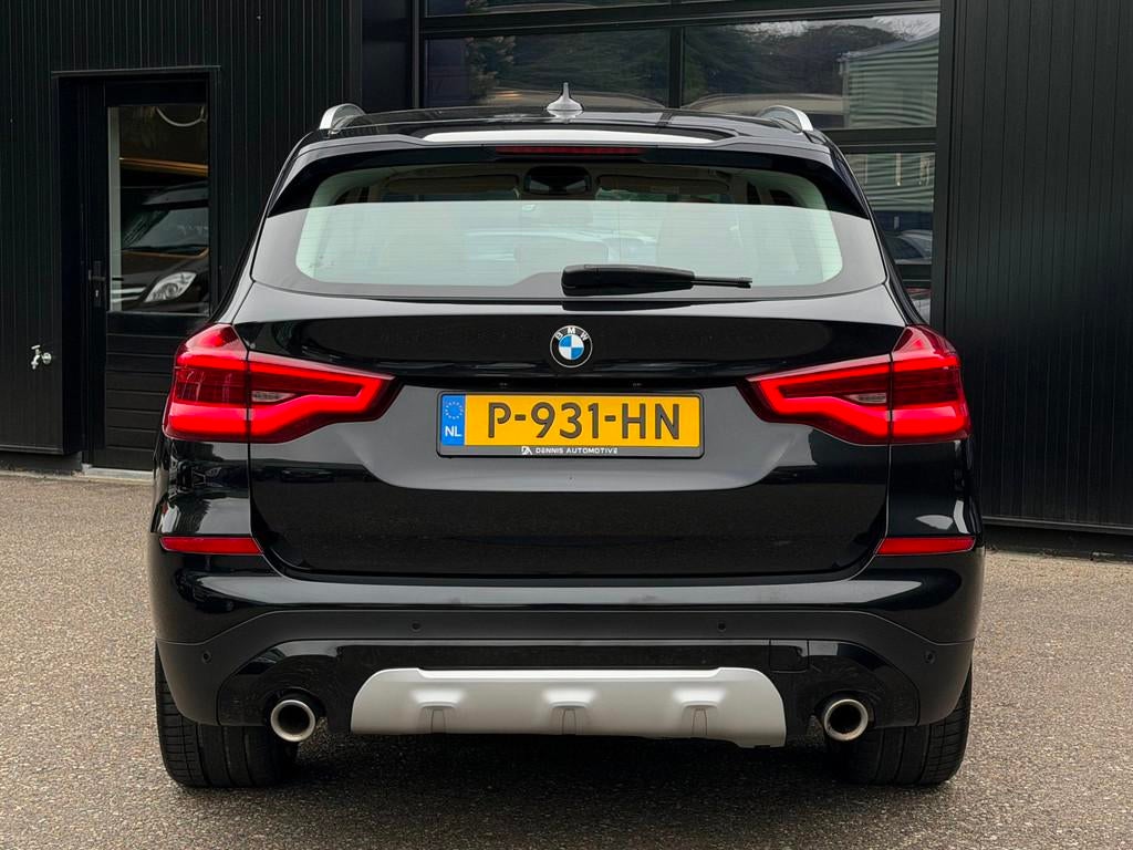 BMW X3 XDrive30i High Executive X-Line Panoramadak Trekhaak, Auto's, BMW, 1998 cc, Gebruikt, Euro 6, Zwart