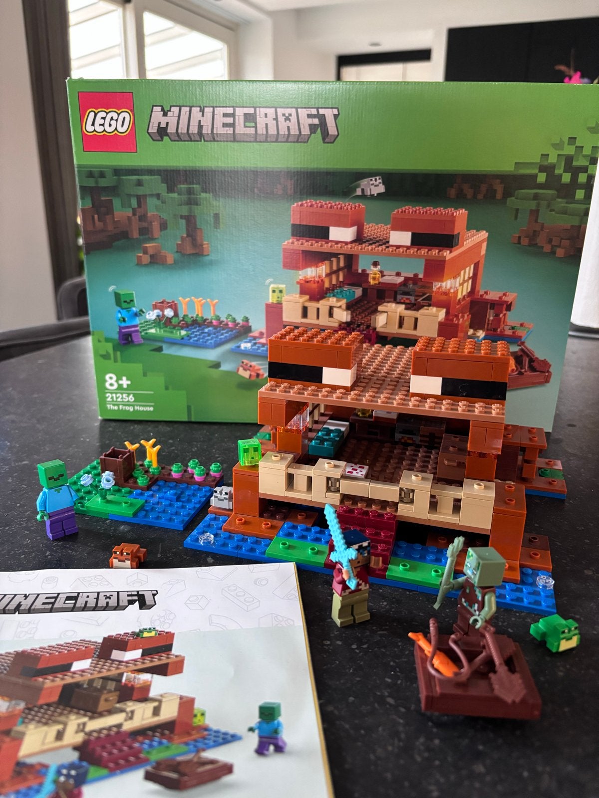 LEGO Minecraft 21256 Het Kikkerhuis - Zo goed als nieuw, Minecraft, Lego, Ophalen of Verzenden, Zo goed als nieuw