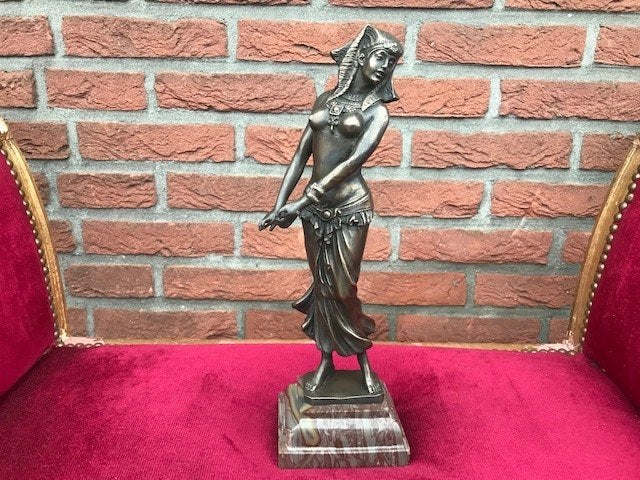 oud bronzen beeld, Cleopatra met staf, Art deco, Brons, 20 - 50 cm, Beeld