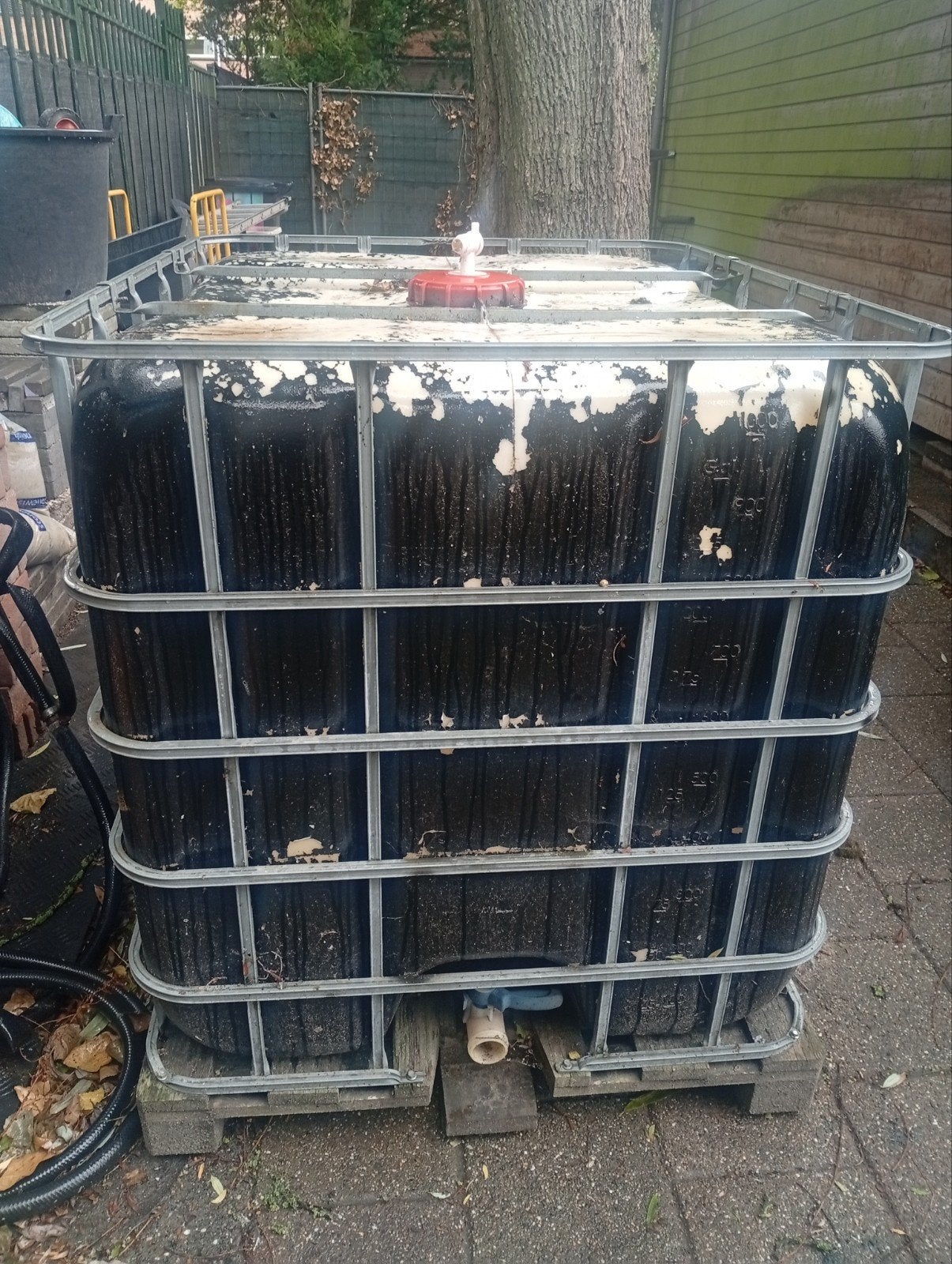 ibc tank  heeft diesel in gezeten, Tuin en Terras, Regentonnen, 150 liter of meer, Ophalen
