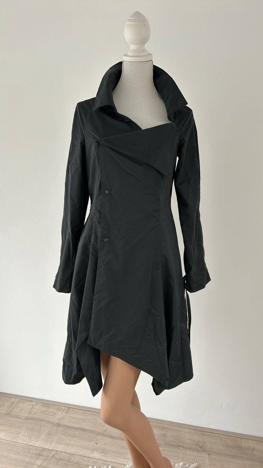 Sarah Pacini Zwarte Asymmetrische Jas/Jurk Maat S, Zwart, Ophalen of Verzenden, Zo goed als nieuw, Maat 36 (S)