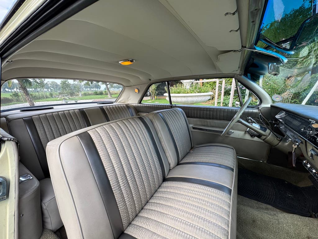 Oldsmobile coupe 6,4 Liter V8 Dynamic 88, foto 7