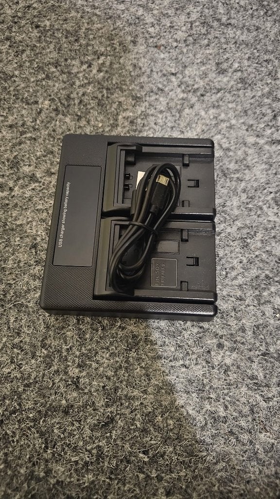 Lader voor Sony NP-FV en NP-FH baterijen - NIEUW, Audio, Tv en Foto, Videocamera's Digitaal, 20x of meer, Nieuw, Ophalen of Verzenden