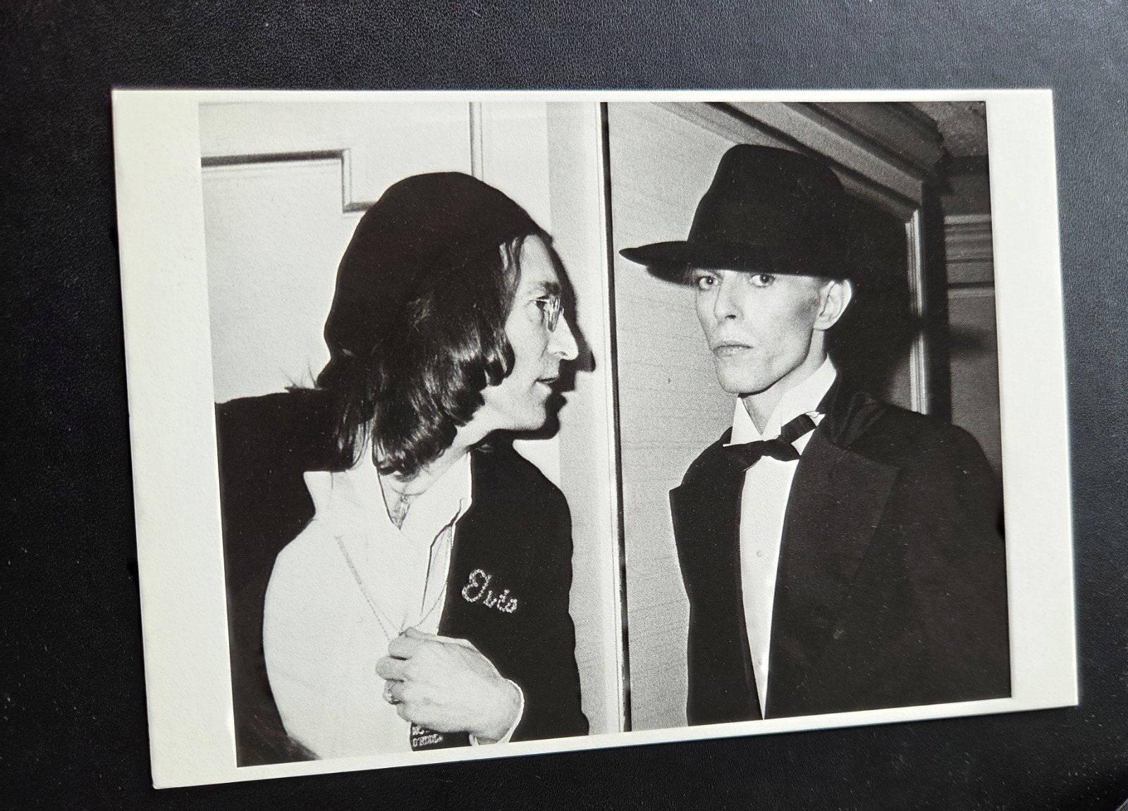 John Lennon & David Bowie (1975), Verzenden, 1960 tot 1980, Ongelopen, Sterren en Beroemdheden