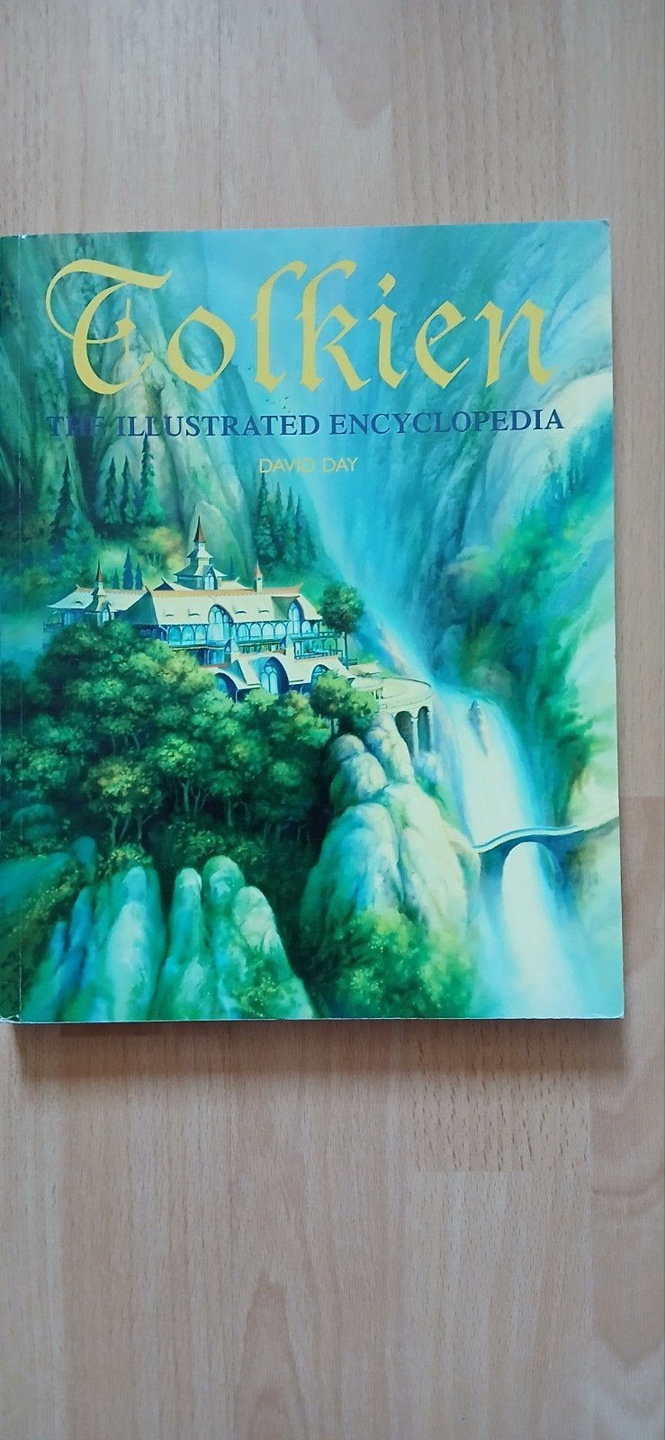 Tolkien Illustrated Encyclopedia - David Day, Boeken, Ophalen of Verzenden, Zo goed als nieuw, Overige onderwerpen, David Day