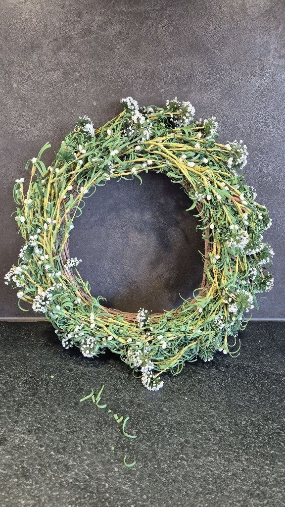 Lentekrans, krans kunstbloemen, witte bloem. 40 cm. S47, Ophalen of Verzenden