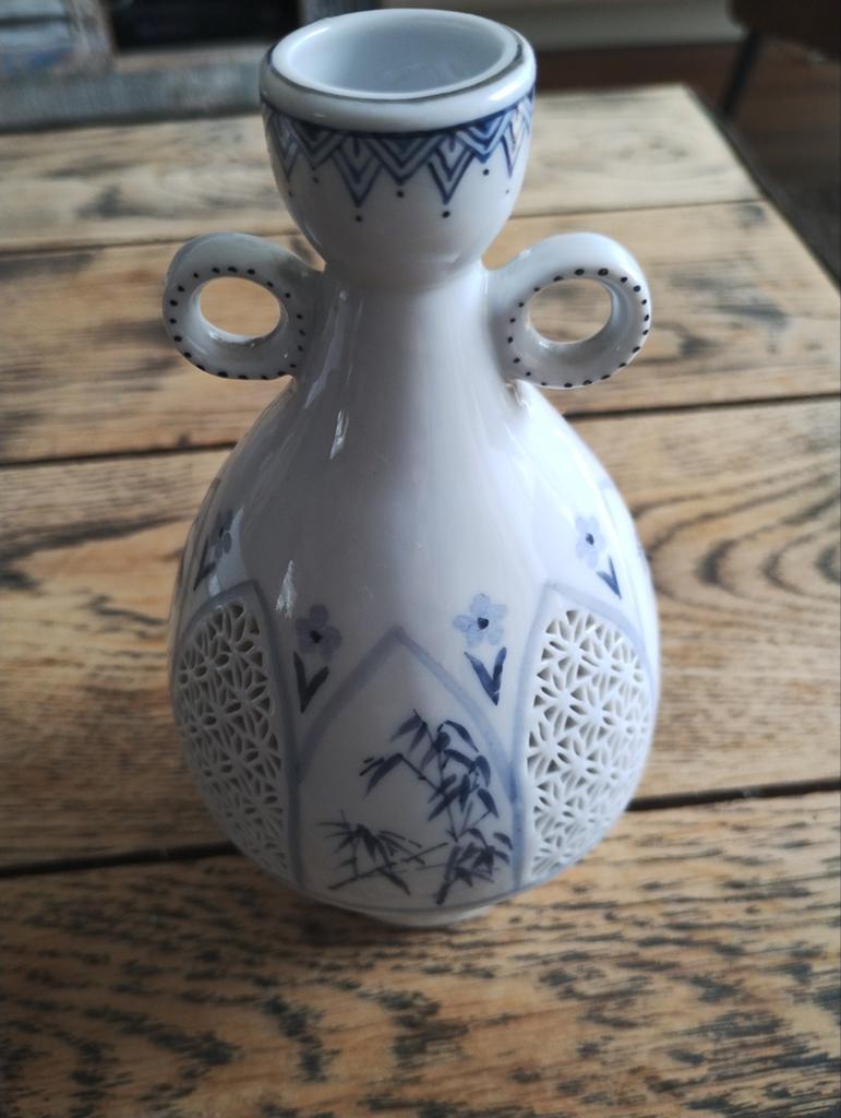 Chinese porseleinen vaasje Jiangsu, Antiek en Kunst, Ophalen of Verzenden