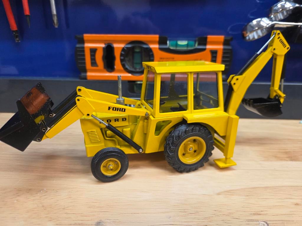 Ford 450 Graaflaadcombinatie 1:32 NZG, Hobby en Vrije tijd, Modelauto's | 1:32, Gebruikt, Tractor of Landbouw, Overige merken