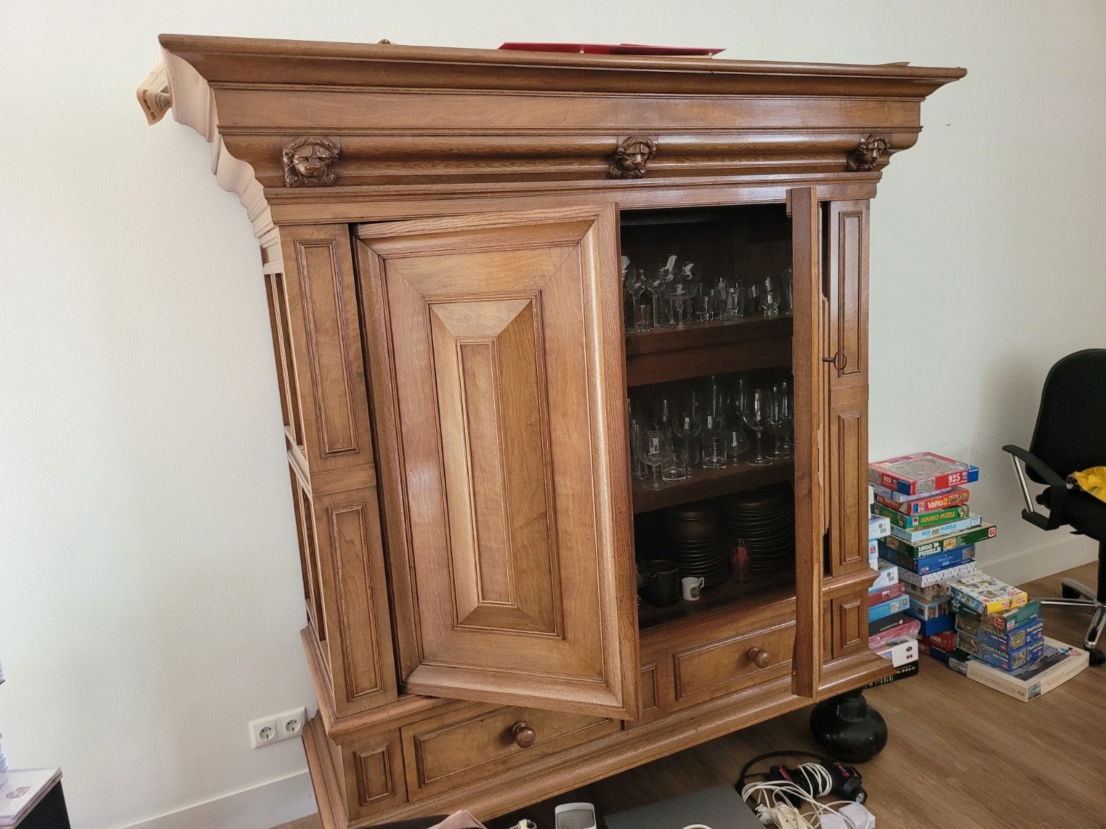 Antieke houten kast, Antiek en Kunst, Ophalen