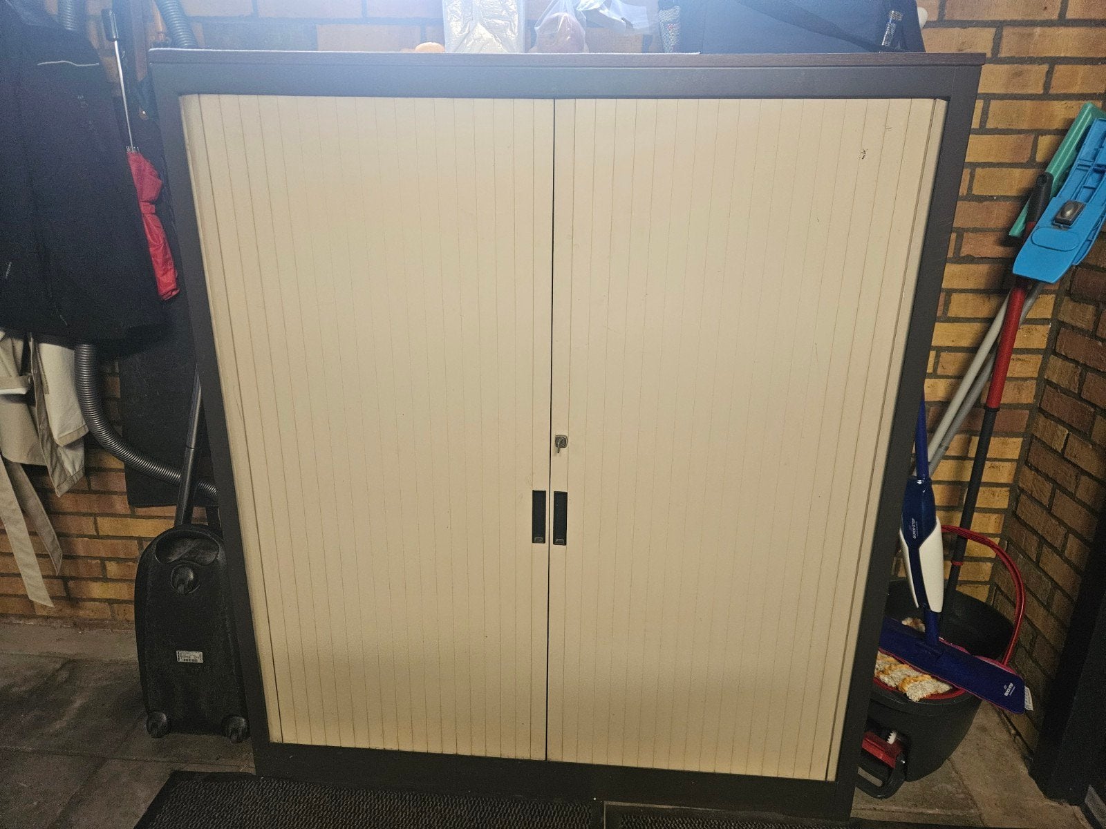 te koop stalen  roldeur kast, Ophalen, Gebruikt, 100 tot 150 cm, 150 tot 200 cm