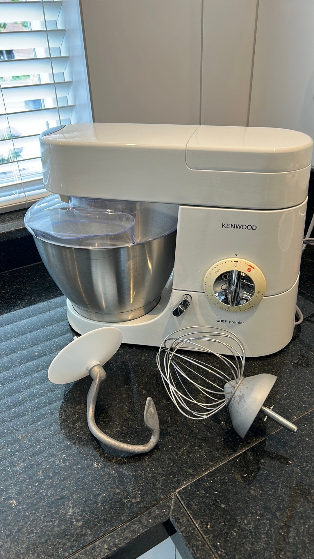 Kenwood Chef Premier Keukenmachine - Wit, 4 liter of meer, Ophalen, Gebruikt, 3 snelheden of meer