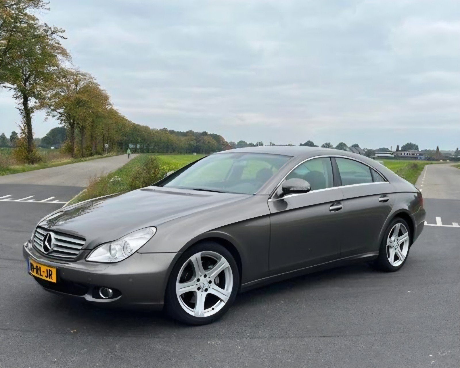Mercedes-Benz CLS 3.5 Cls350 AUT 2005 Grijs, Auto's, Automaat, Achterwielaandrijving, Zwart, 4 stoelen