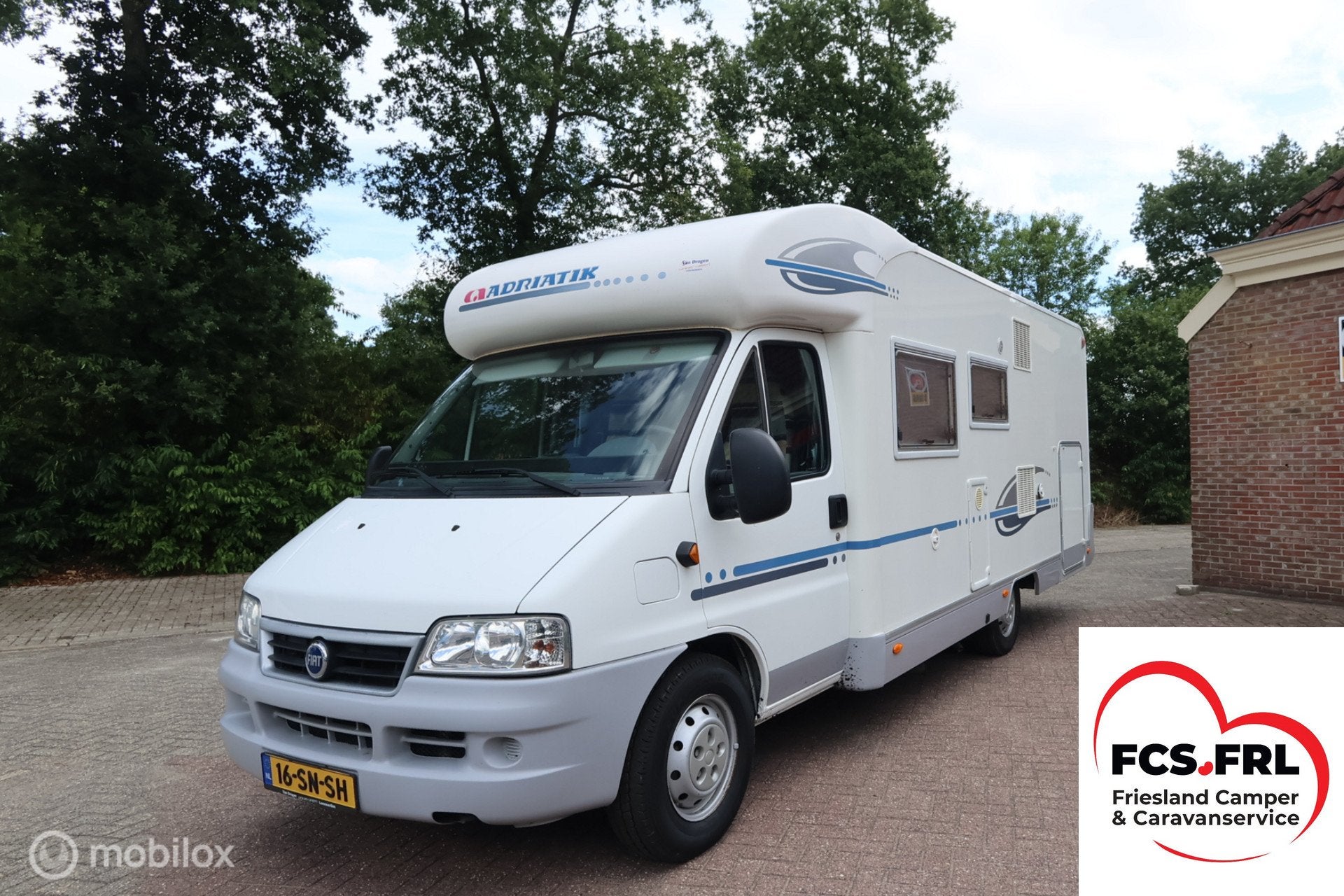 Adria mobil Coral 680 SP, 10 meter en meer, Tot en met 2, Elektrische ramen, Adria