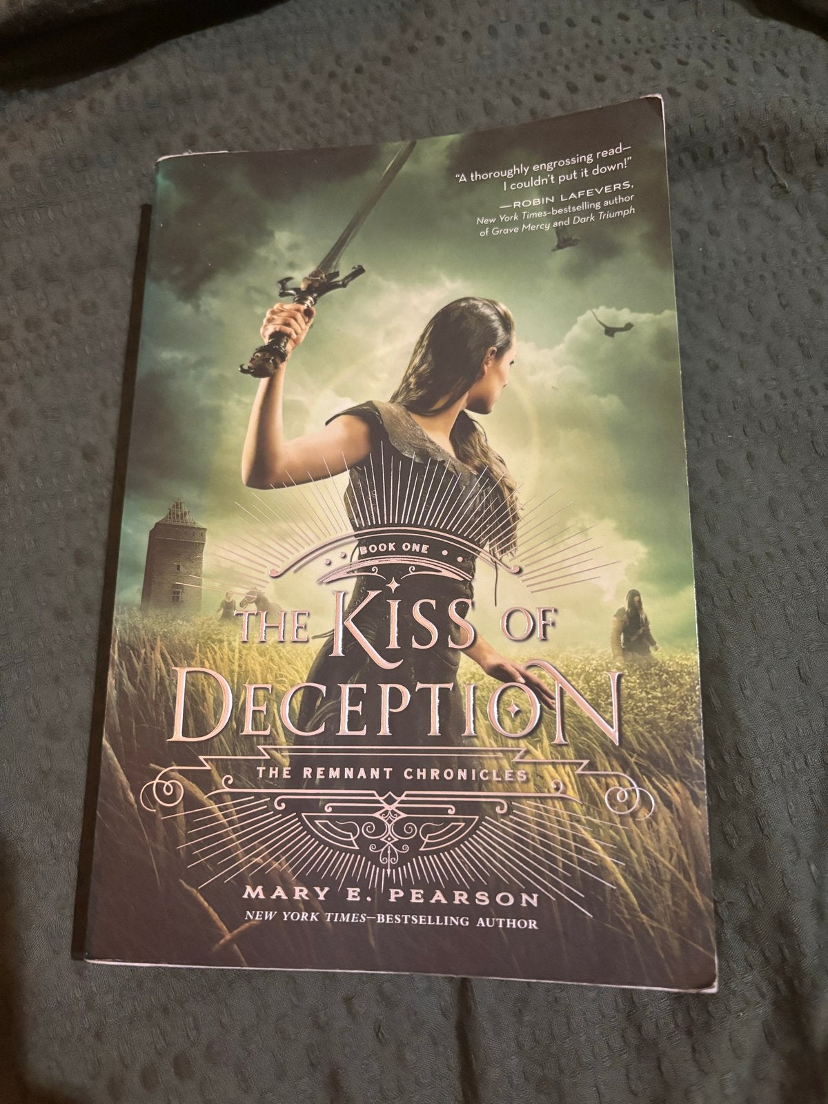 The Kiss of Deception - Mary E. Pearson (Engels), Ophalen of Verzenden, Gelezen