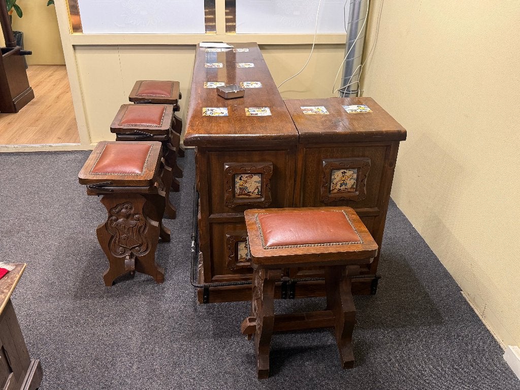 Foto 4 van ANTIEKE WIJNBAR TAFEL BAR