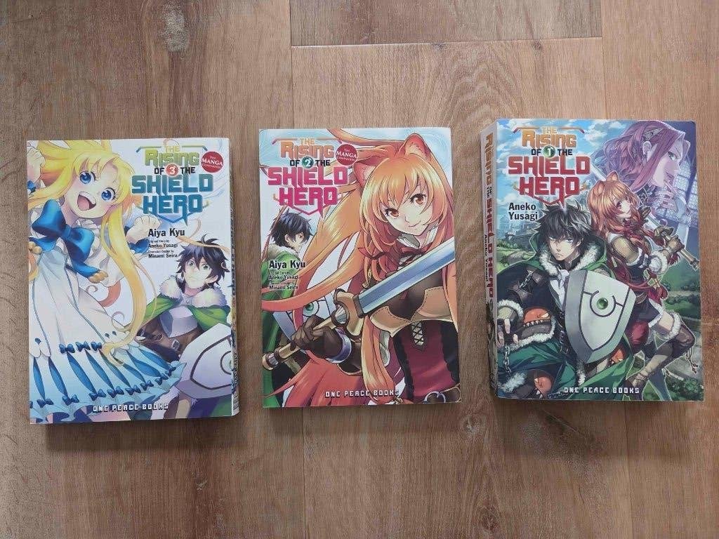 Rising of the shield hero manga & light novel, Boeken, Ophalen of Verzenden, Zo goed als nieuw