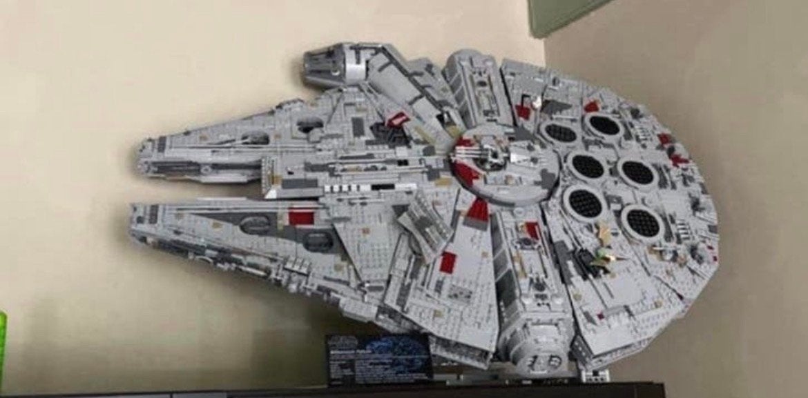 Star Wars Millenium Falcon van bouwstenen. Incl figuren, Verzamelen, Star Wars, Ophalen of Verzenden, Zo goed als nieuw, Actiefiguurtje