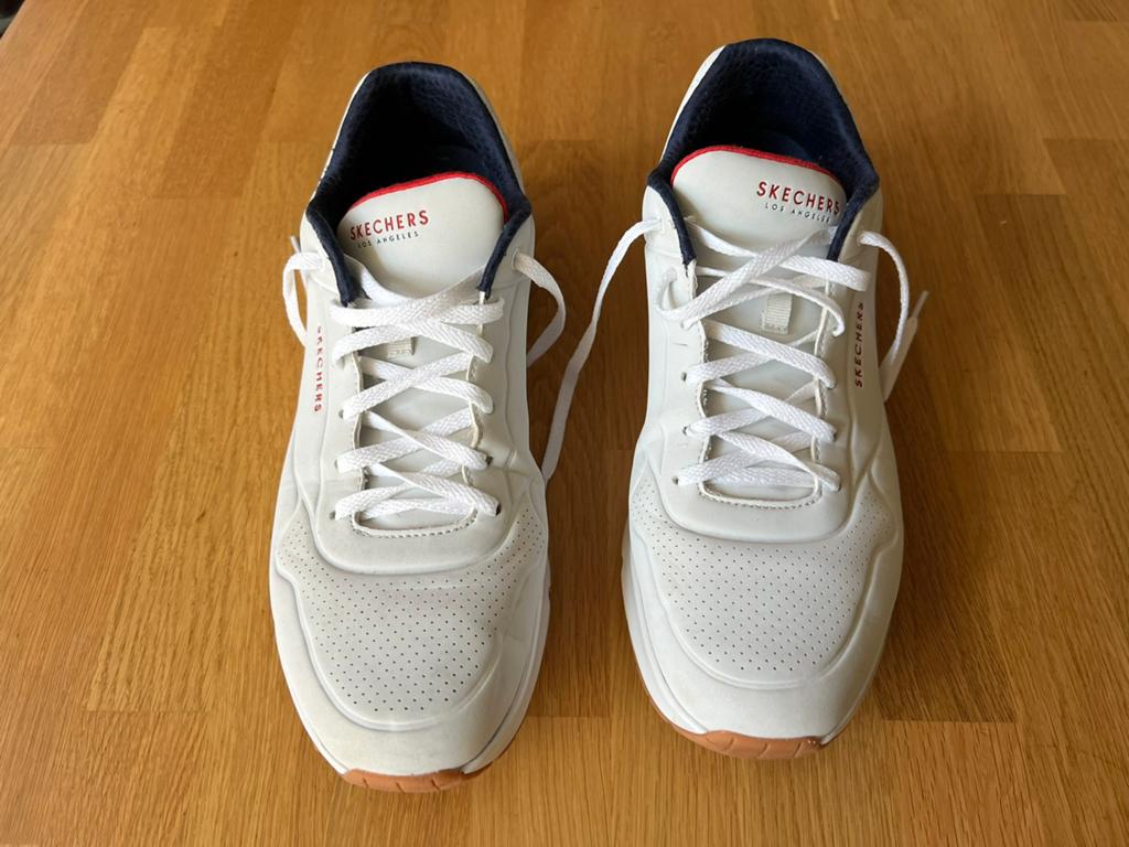 Skechers schoenen mt 46, Wit, Ophalen of Verzenden, Sneakers of Gympen, Zo goed als nieuw