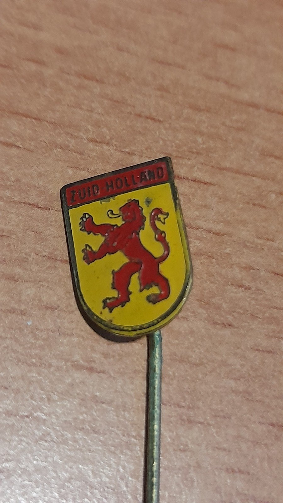 Vintage Speldje Zuid Holland Leeuw Wapen, Verzenden, Gebruikt, Stad of Land, Speldje of Pin