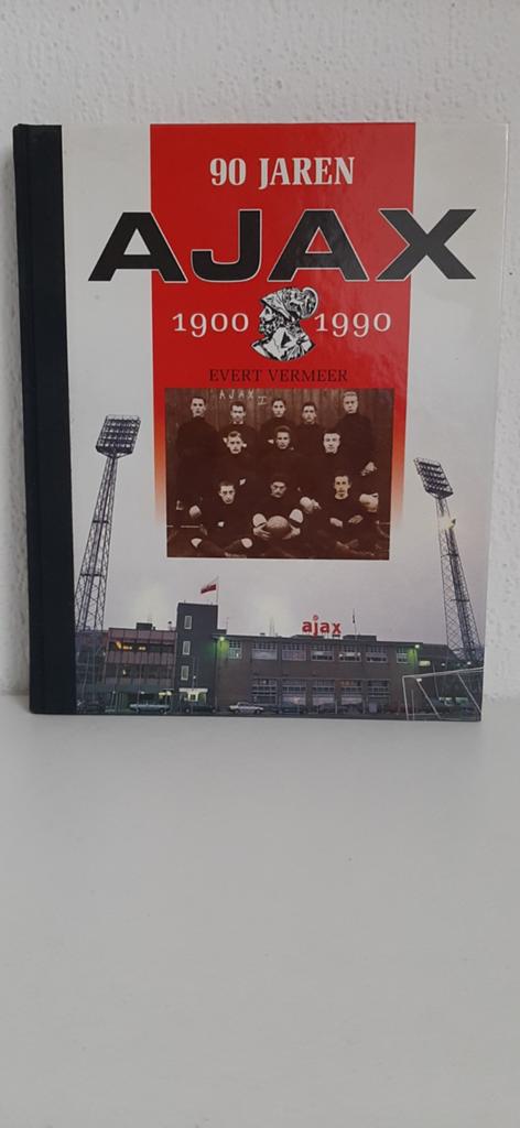 90 Jaar Ajax 1900-1990 - Evert Vermeer, Boeken, Ophalen of Verzenden, Gelezen, Evert Vermeer, Balsport
