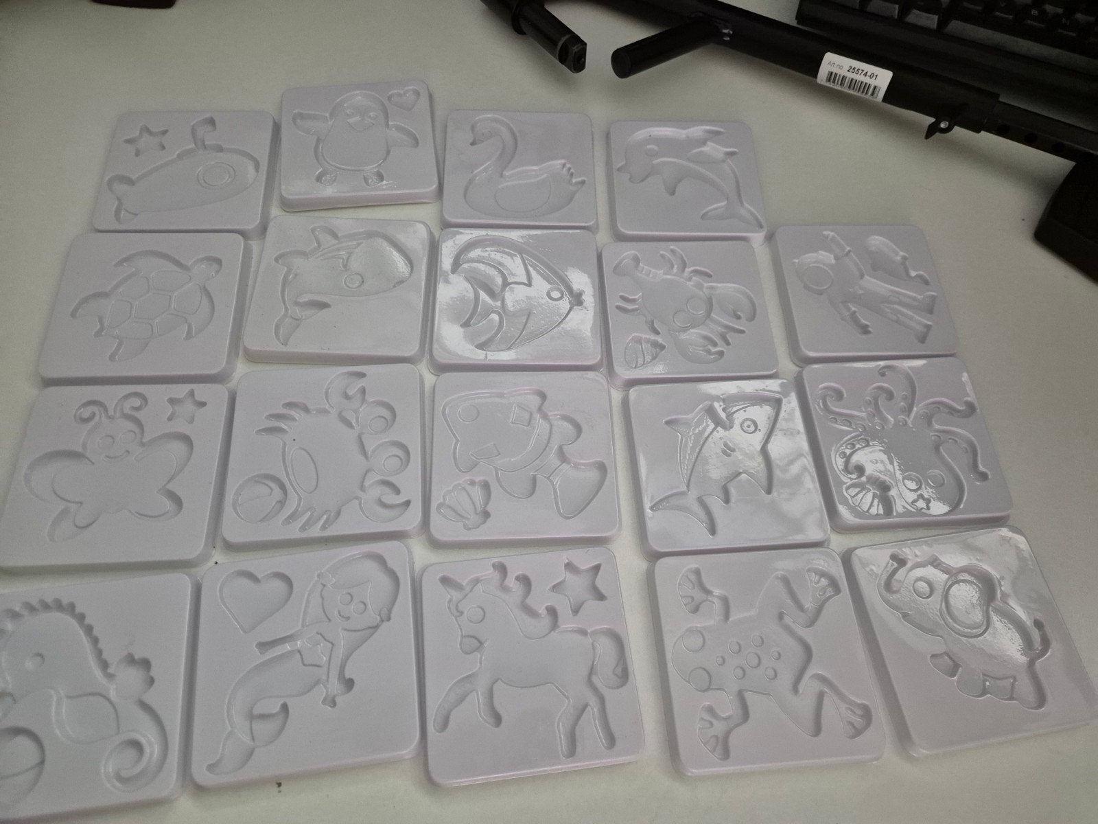 Diverse plastic mallen voor knutselprojecten, Ophalen, Dieren, Zo goed als nieuw, Overige materialen