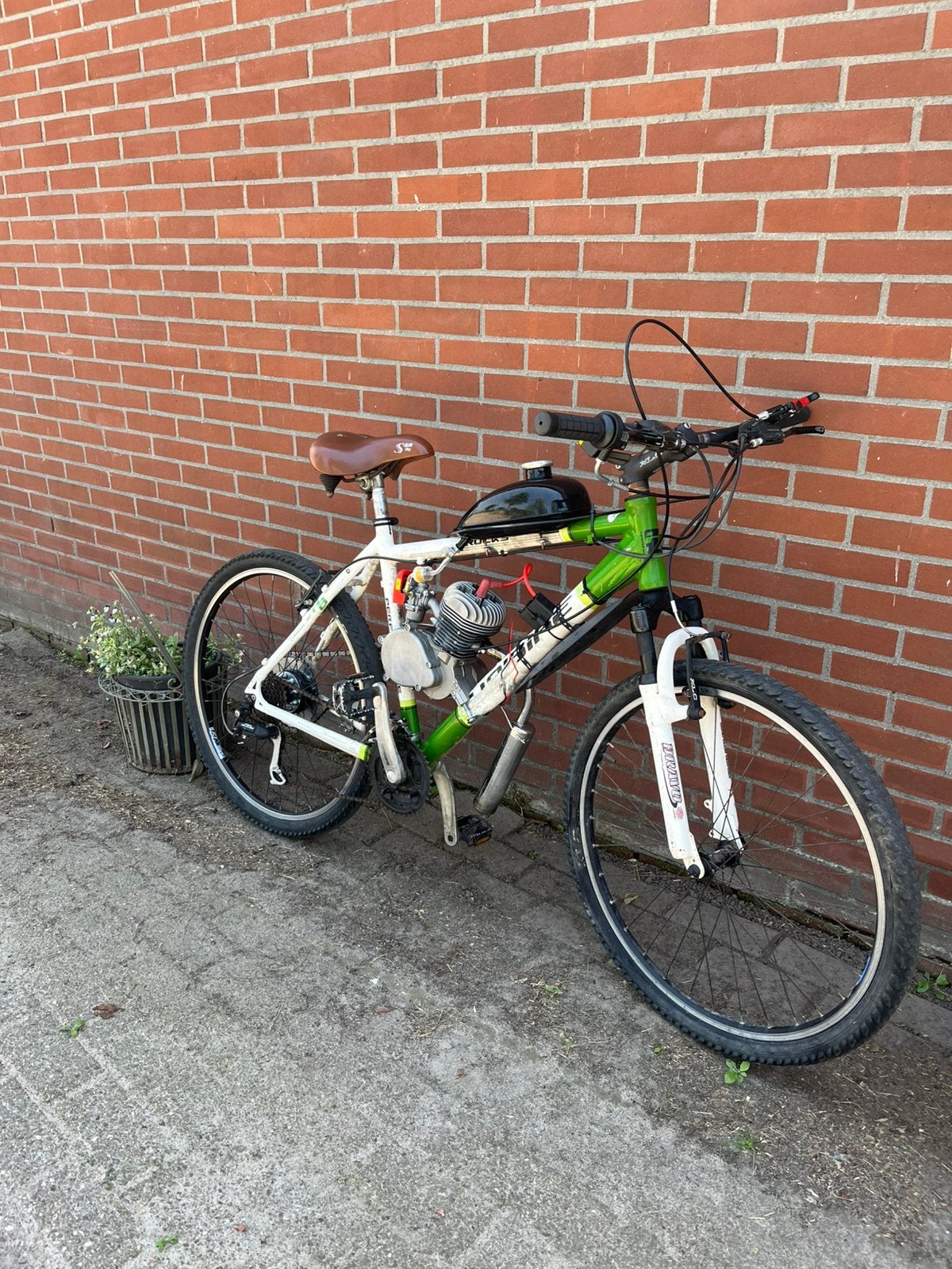 Gemotiviseerde mountainbike, Ophalen, Zo goed als nieuw, Velgrem, Overige merken