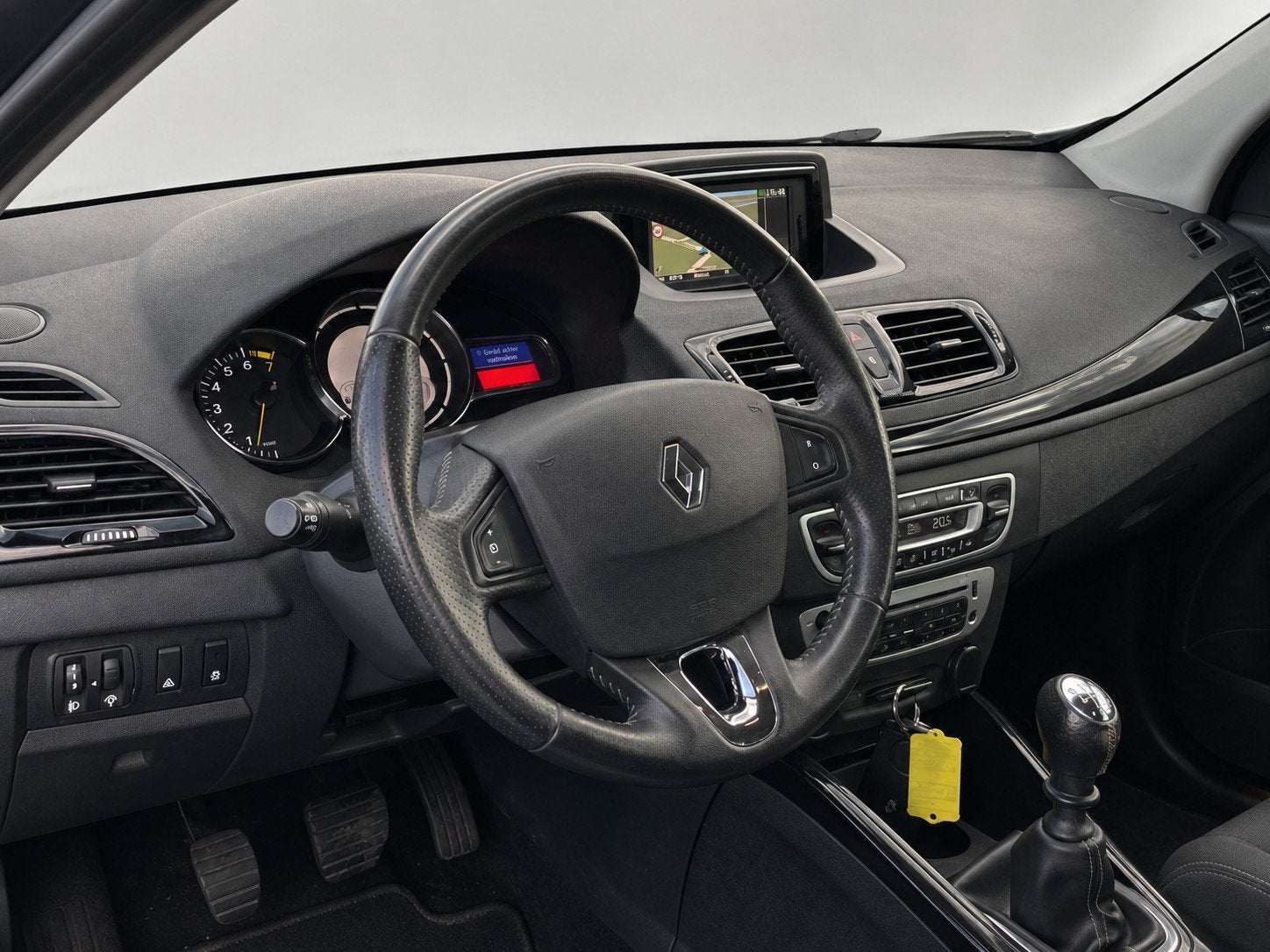 Renault Mégane Estate 1.2 TCe GT-Line StartStop/NAVI/CAMERA, Voorwielaandrijving, Euro 5, Gebruikt, Zwart