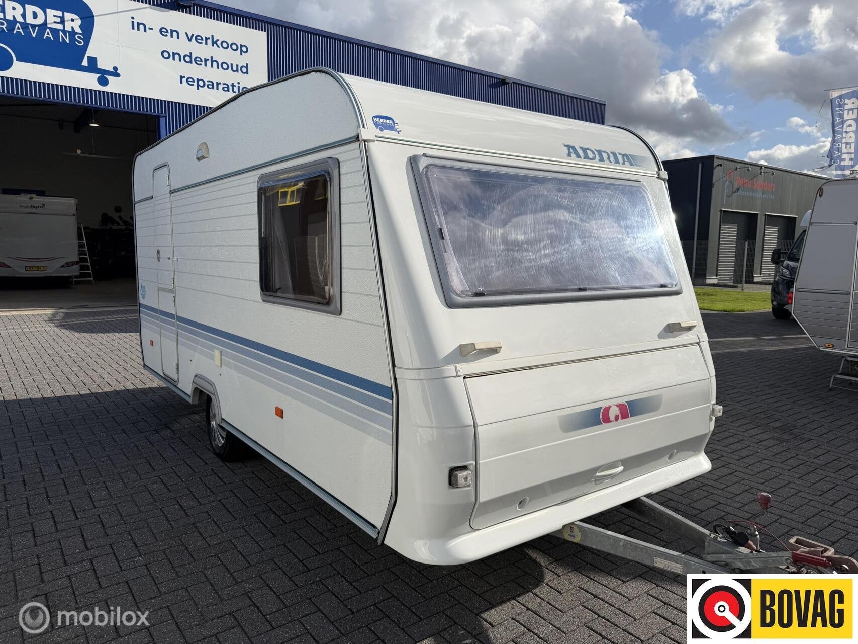 Adria Altea 430PH / Lichtgewicht - Voortent, Caravans en Kamperen, Vast bed, Treinzit, 750 - 1000 kg, Adria