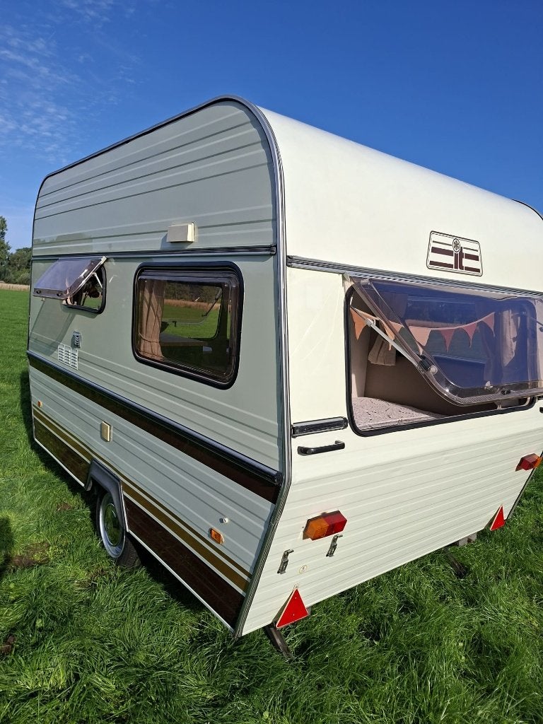 Foto 14 van Caravan IT oldtimer, volledig gerenoveerd! (BOVAG gekeurd)