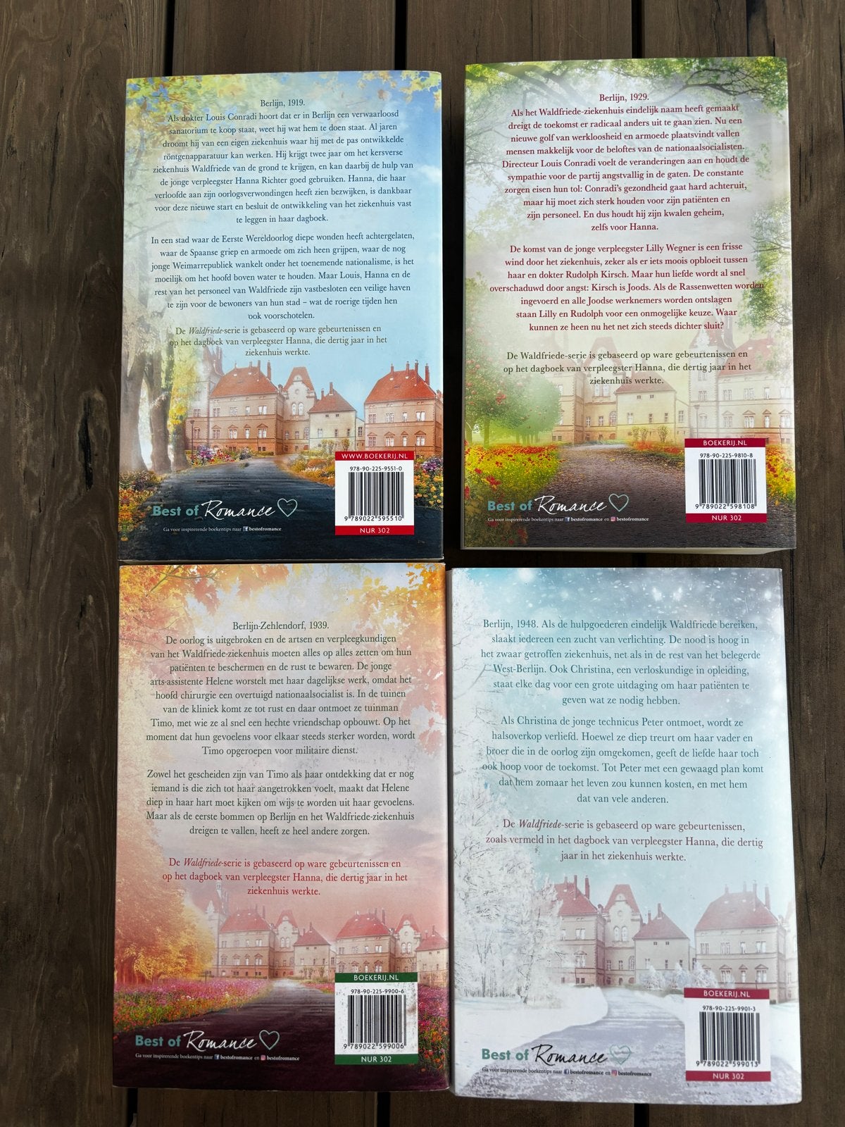 Corina Bomann - De Waldfriede-serie (deel 1-4), Ophalen of Verzenden, Gelezen, Nederland