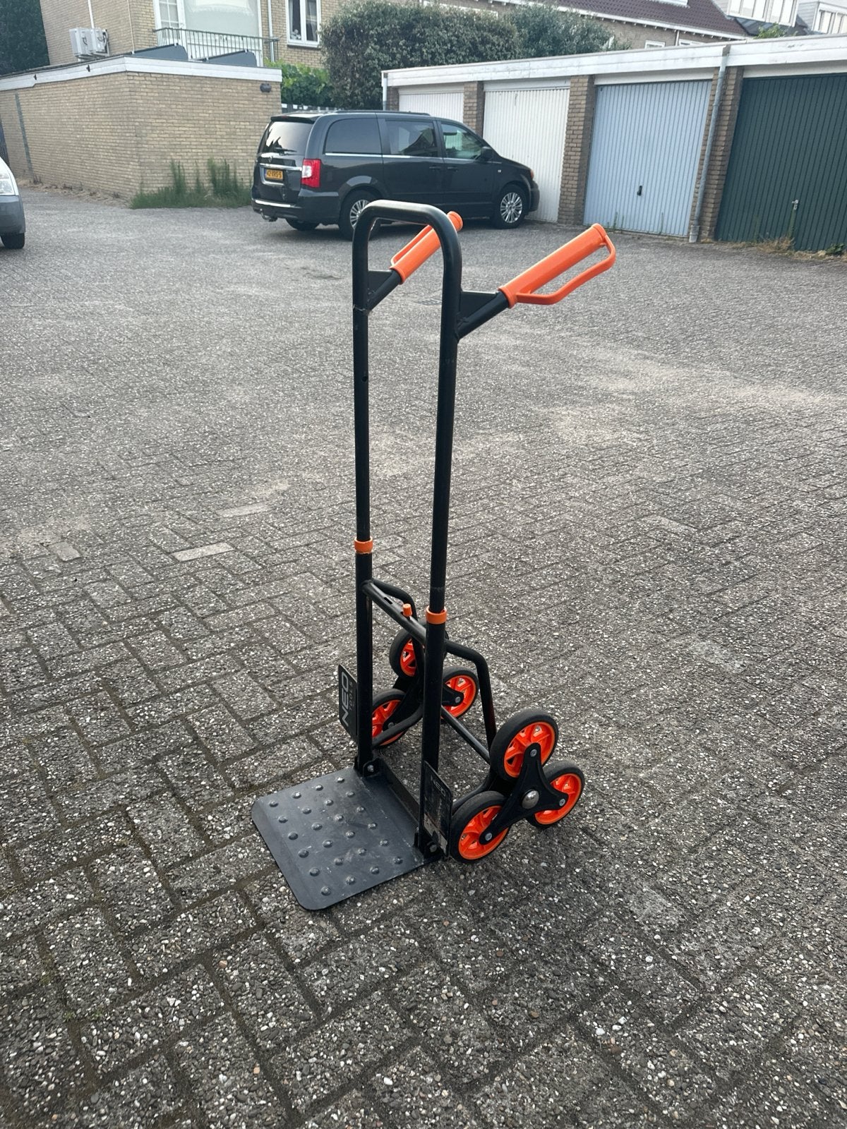 NEO Tools Trappensteekwagen (max. 150 kg) – Z.g.a.n., Doe-het-zelf en Verbouw, Transportwagens, Ophalen, Gebruikt, Steekwagen