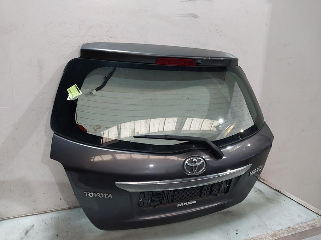 Achterklep Toyota Yaris III (P13) 2013 670050D111, Gebruikt, Kundenbetreuung@toyota.de, Toyota-Allee 2, Köln 50858, , Duitsland