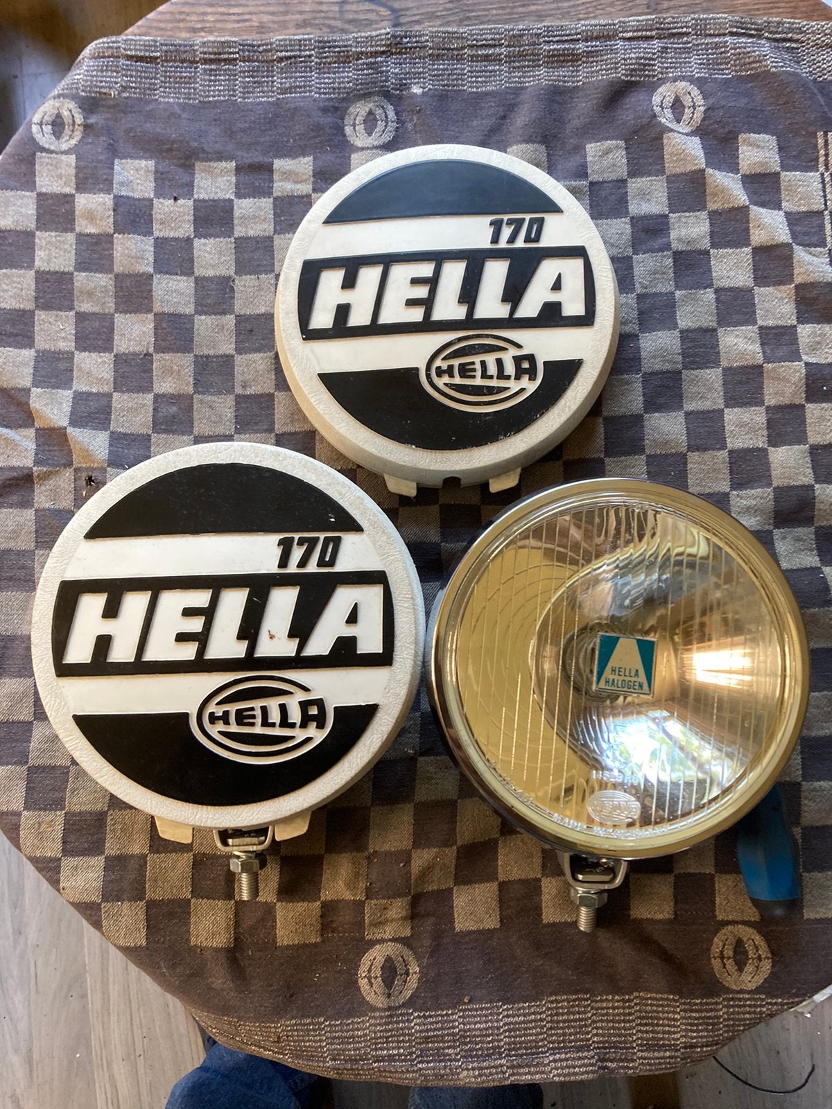 Oldtimer 2 Hella verstralers met covers type 170, Ophalen of Verzenden, Gebruikt
