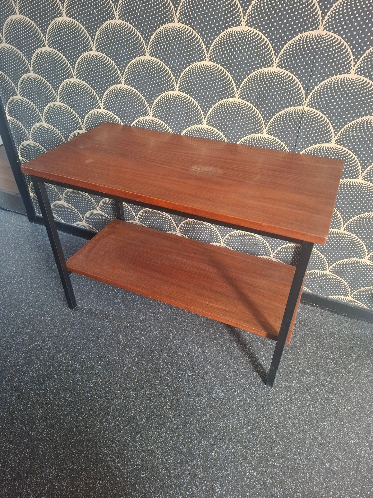 Midcentury tafel retro design  ( jaren 60 vintage ), Huis en Inrichting, Ophalen of Verzenden, 25 tot 50 cm, Rechthoekig