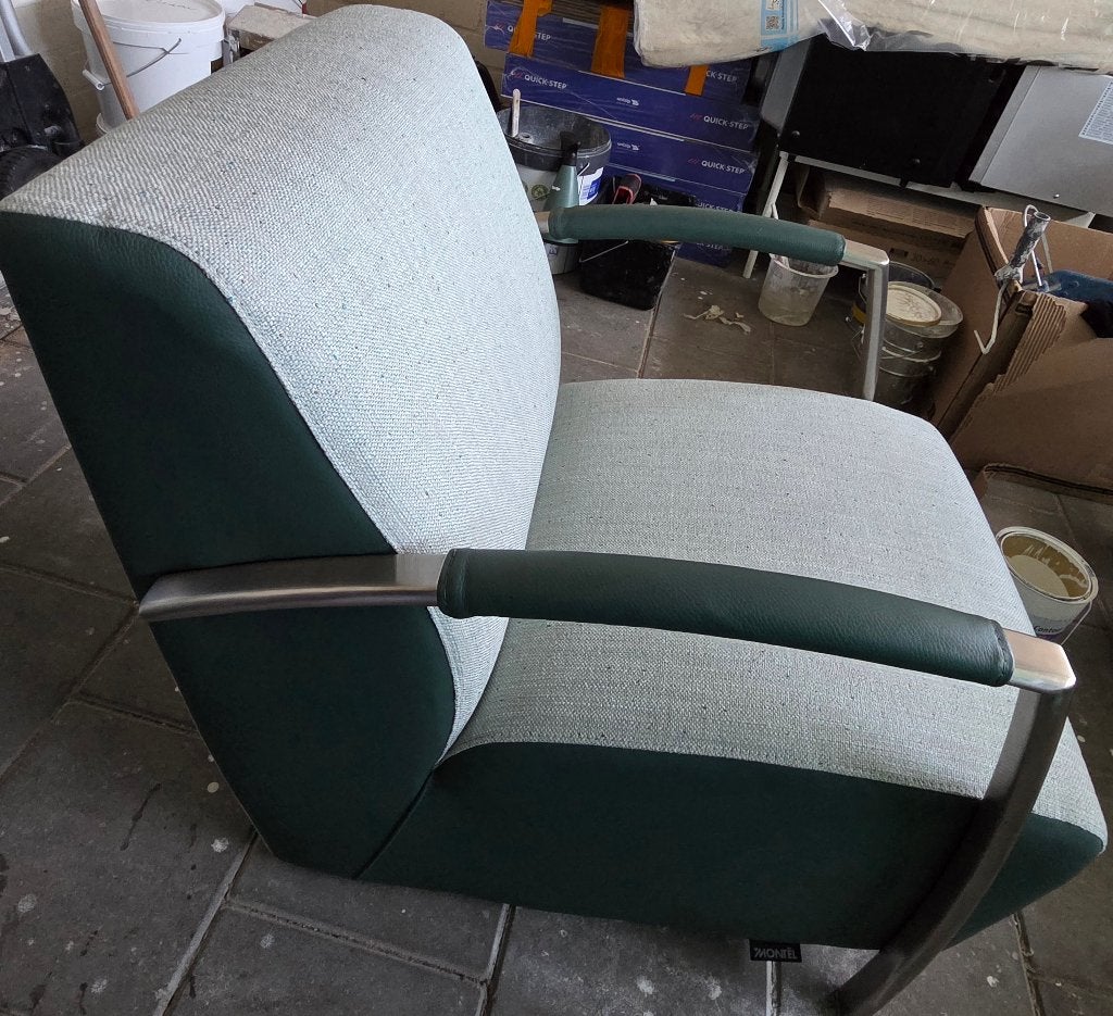 Montel relaxstoel licht groen met leer, Huis en Inrichting, Fauteuils, Ophalen, Minder dan 75 cm, Leer, Zo goed als nieuw